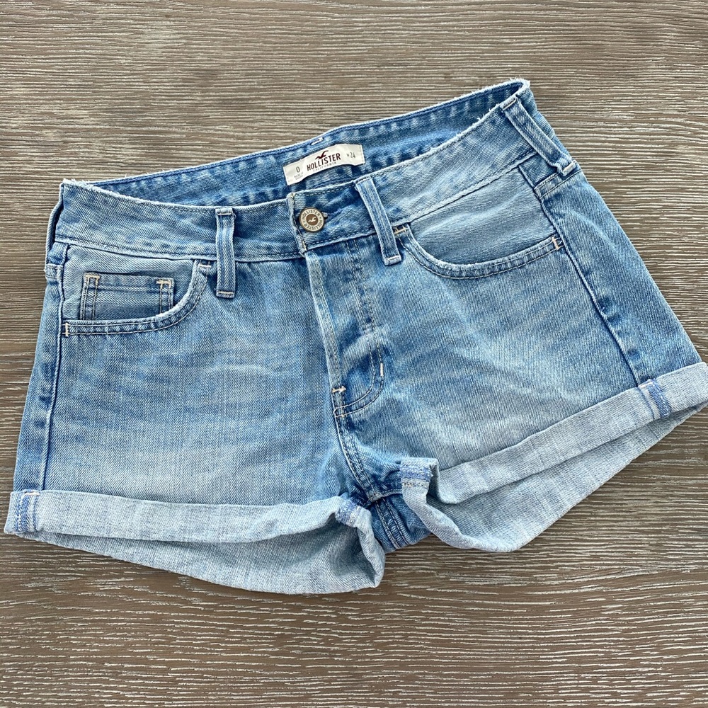 Boyfriend jean shorts